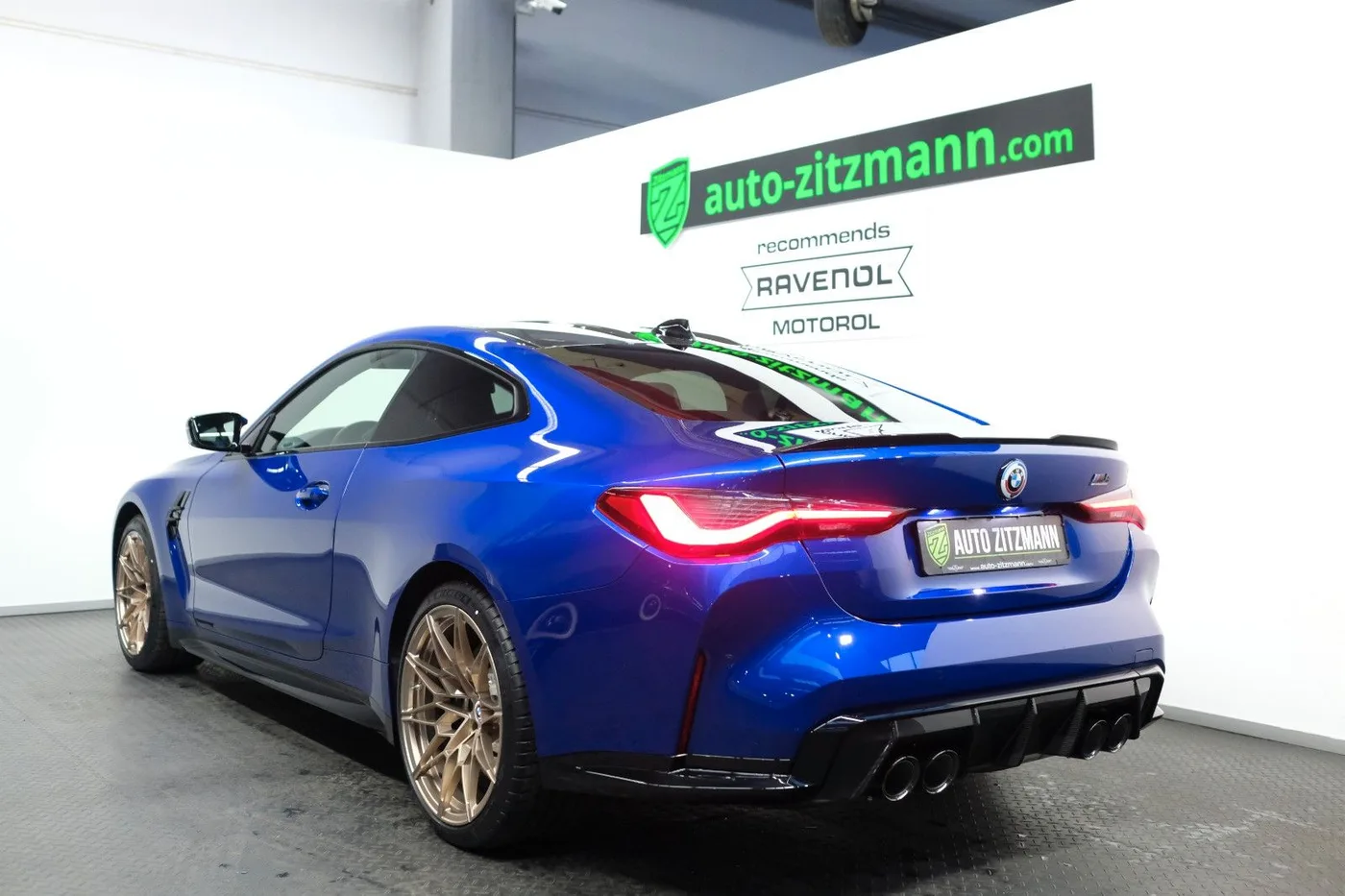 2023 BMW M4 Competition offered by a specialist dealer in Nuremberg, Germany, photo 4 of 15