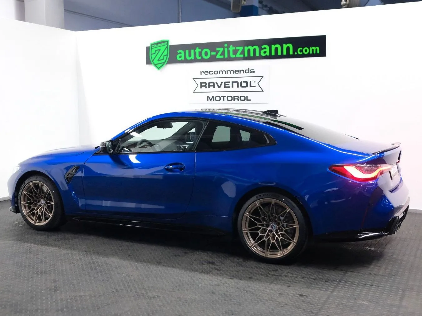 2023 BMW M4 Competition offered by a specialist dealer in Nuremberg, Germany, photo 8 of 15