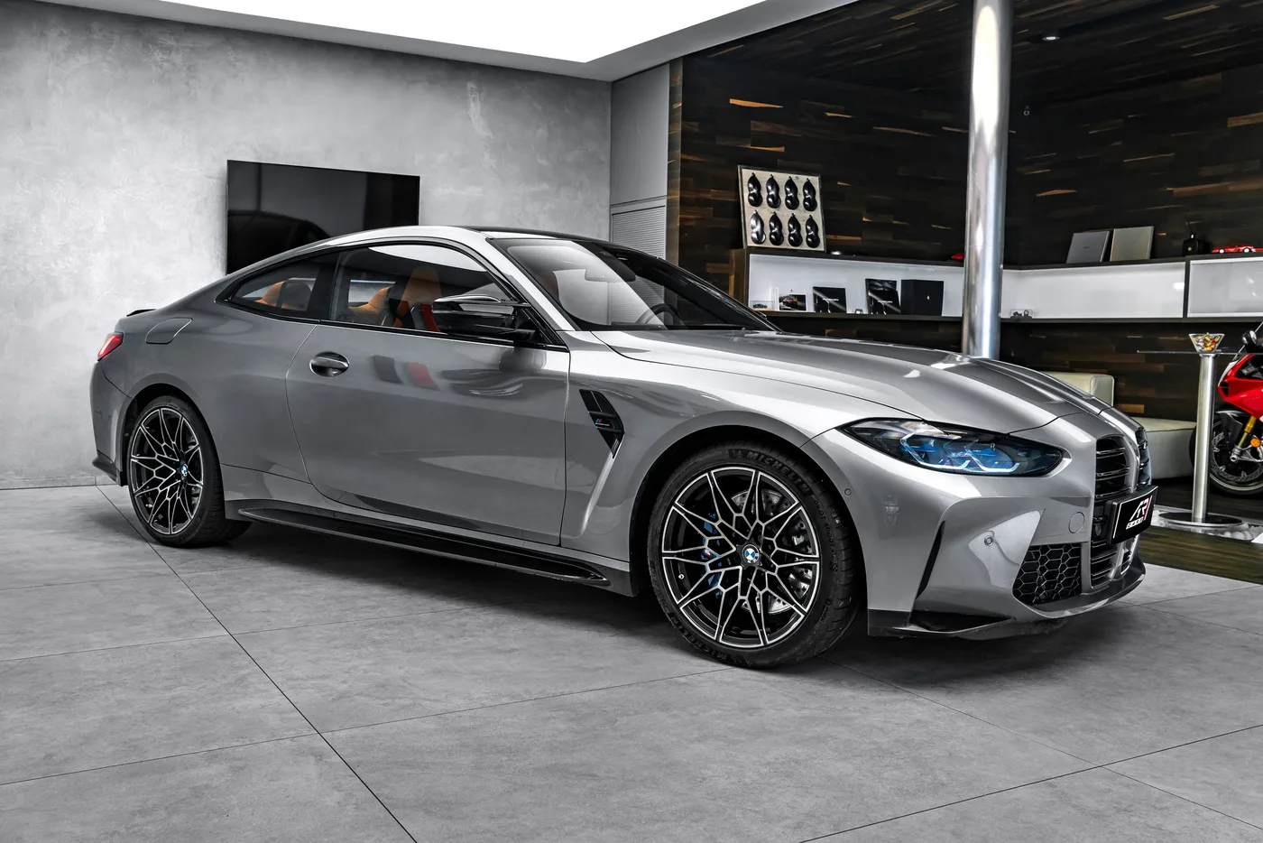 2023 BMW M4 Competition xDrive, Coupé angeboten von einem Fachhändler in Ostrava, Tschechien, Foto 4 von 15
