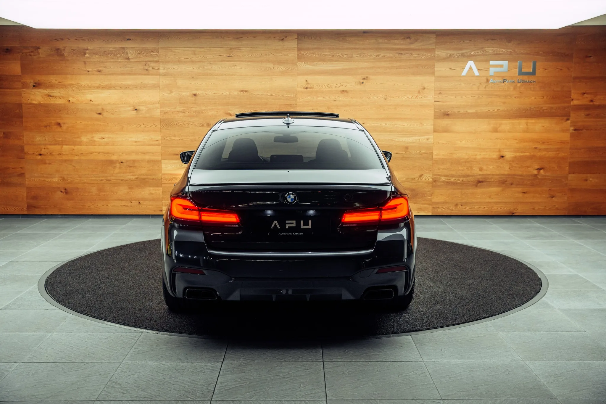 2023 BMW M550i, 21/24
