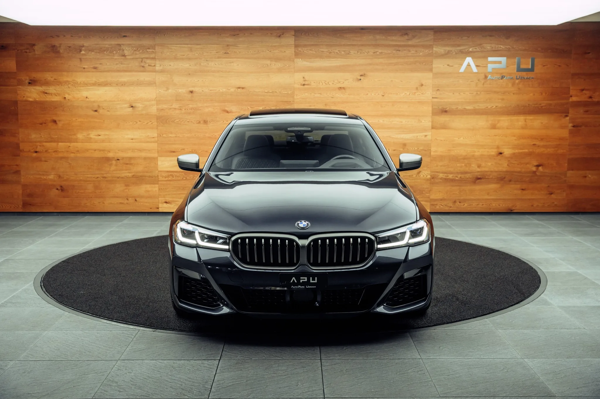 2023 BMW M550i, 22/24