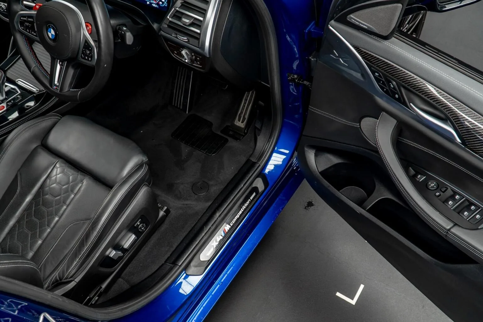 2023 BMW X4 M Competition, 28/30