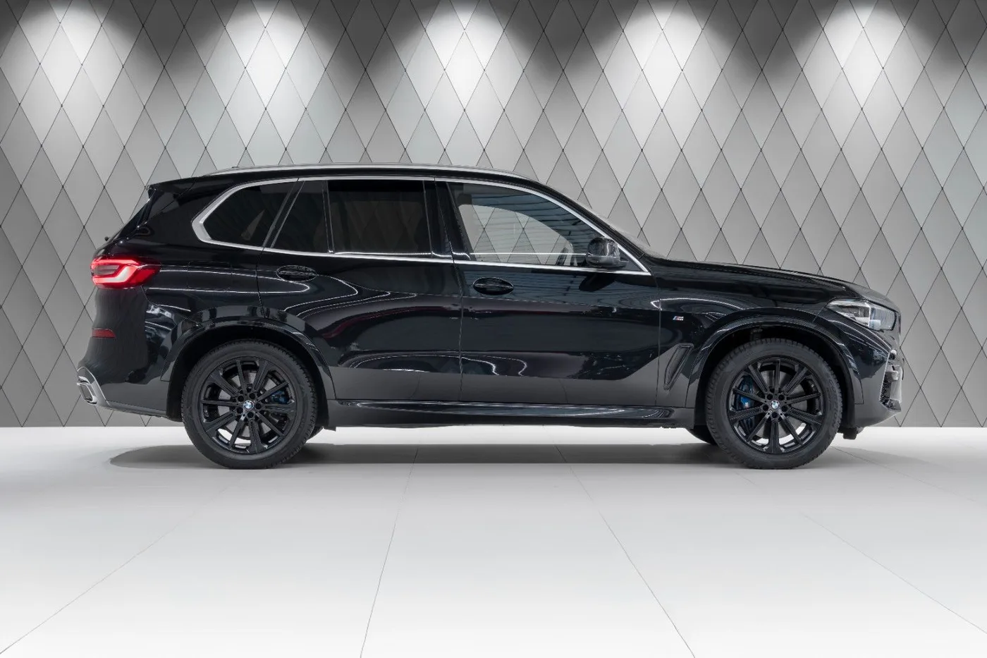 2023 BMW X5 angeboten von einem Supersportwagenhändler in Schenefeld, Deutschland, Foto 3 von 25