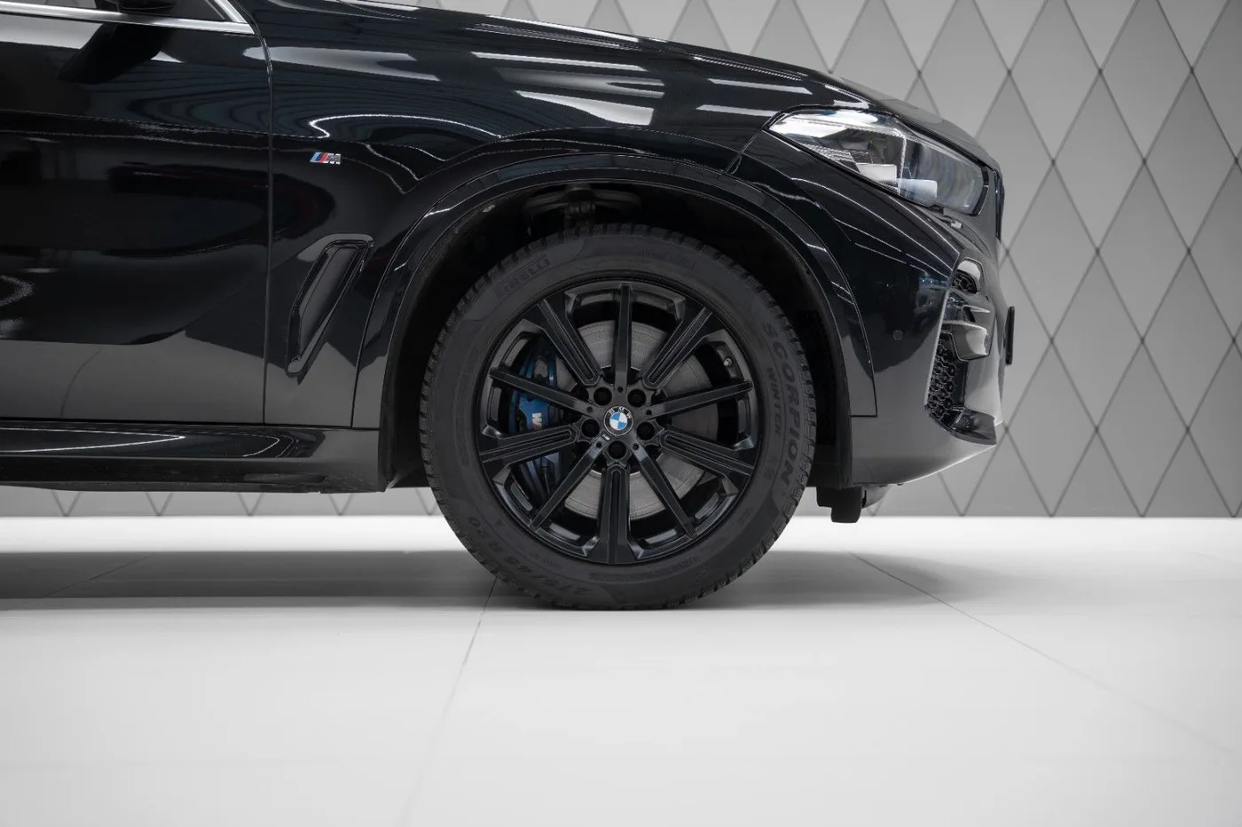 2023 BMW X5 angeboten von einem Supersportwagenhändler in Schenefeld, Deutschland, Foto 7 von 25