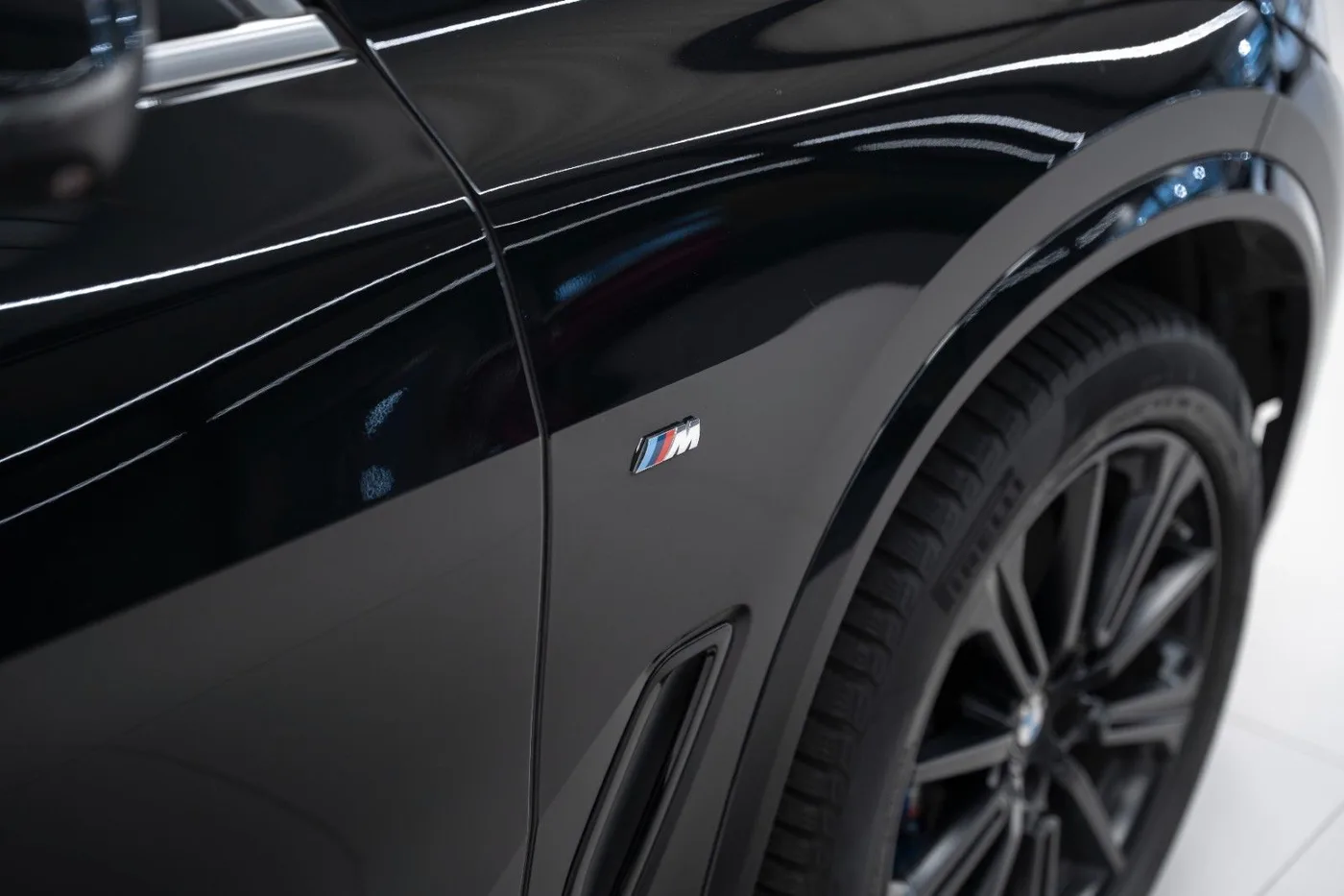 2023 BMW X5 angeboten von einem Supersportwagenhändler in Schenefeld, Deutschland, Foto 10 von 25