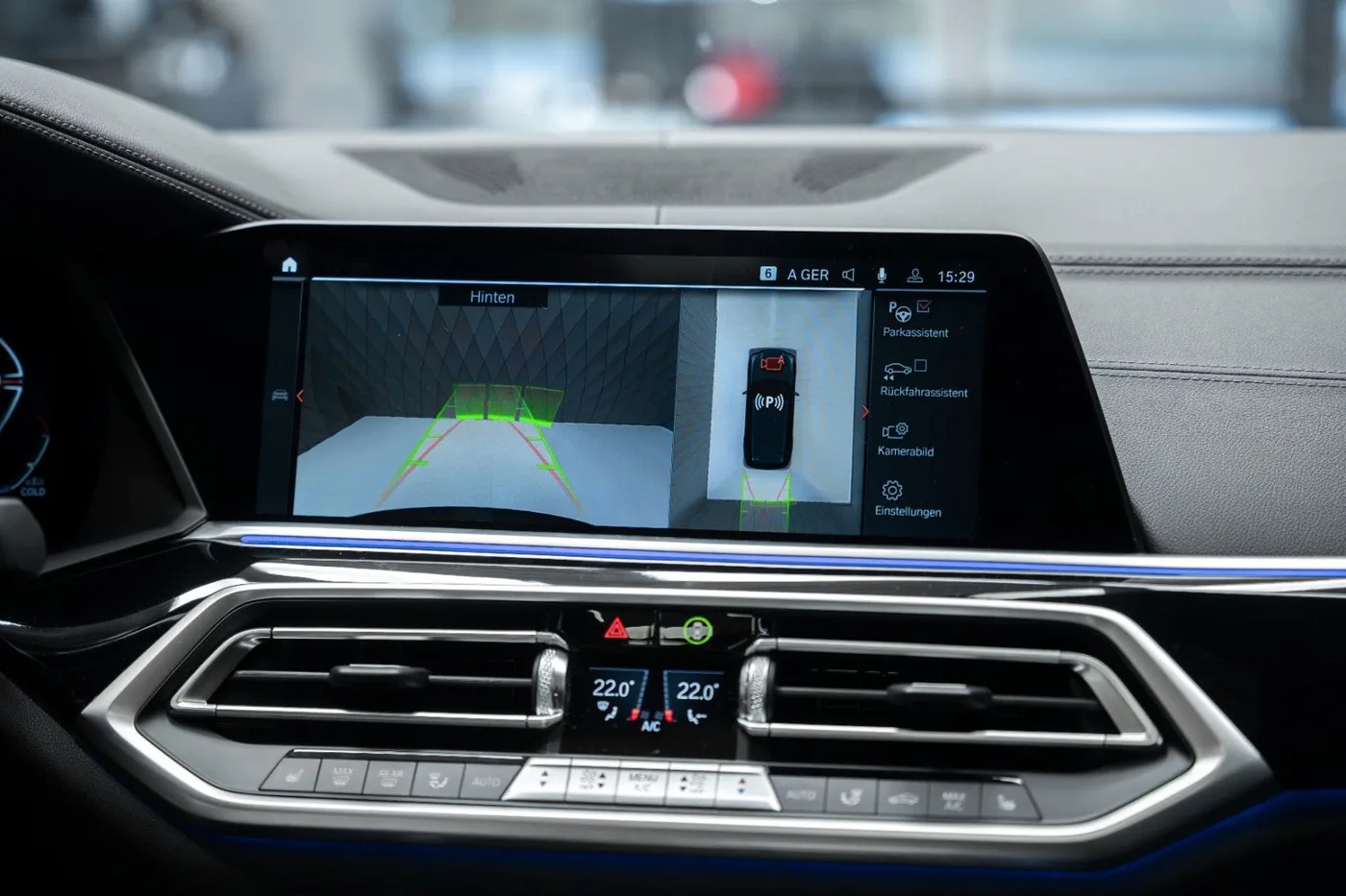 2023 BMW X5 angeboten von einem Supersportwagenhändler in Schenefeld, Deutschland, Foto 19 von 25