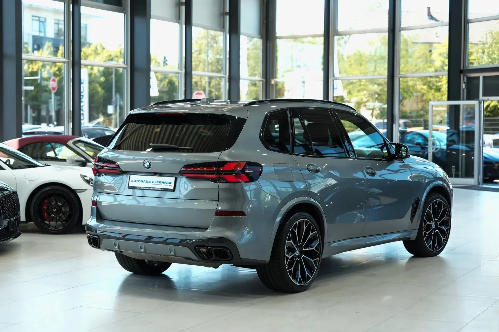 2023 BMW X5 M60i, 2/30