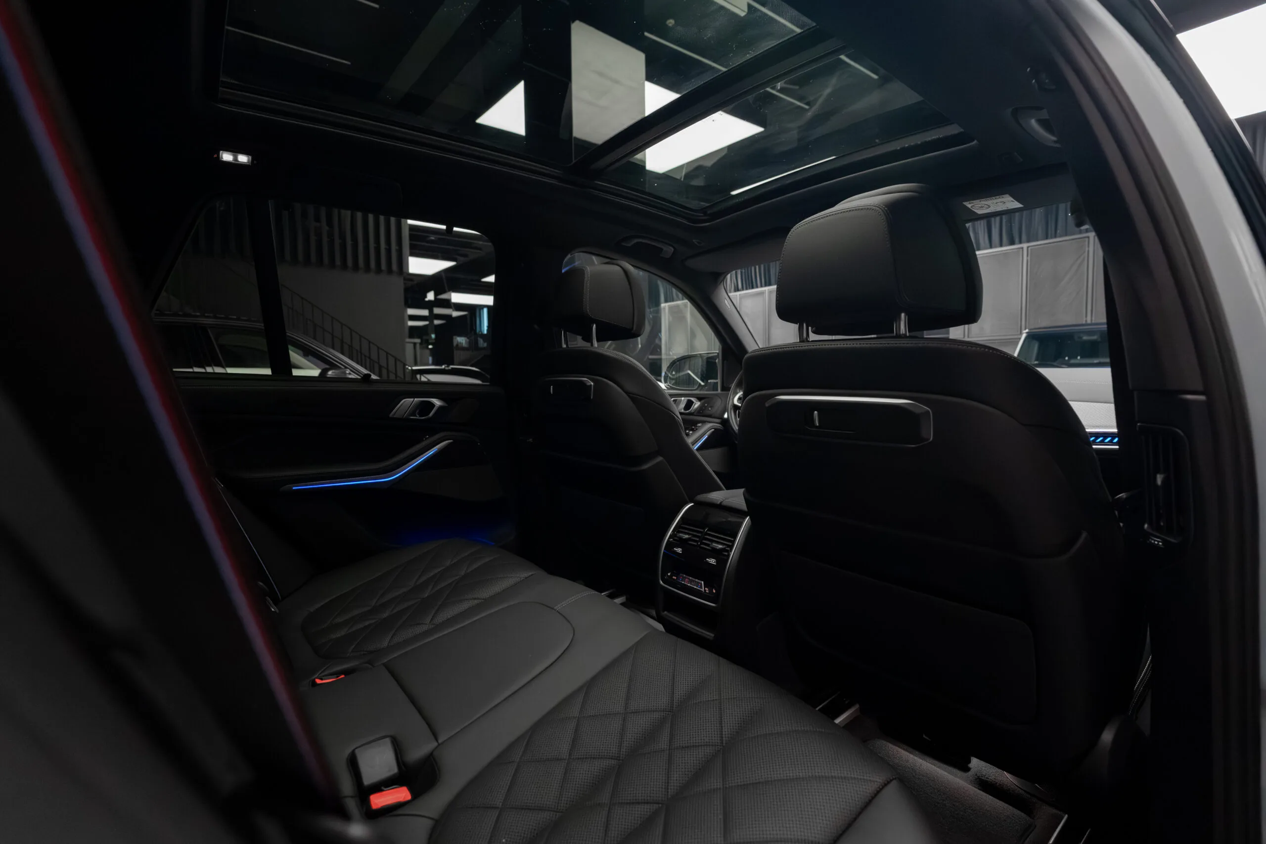 2023 BMW X5 M60i, 29/30