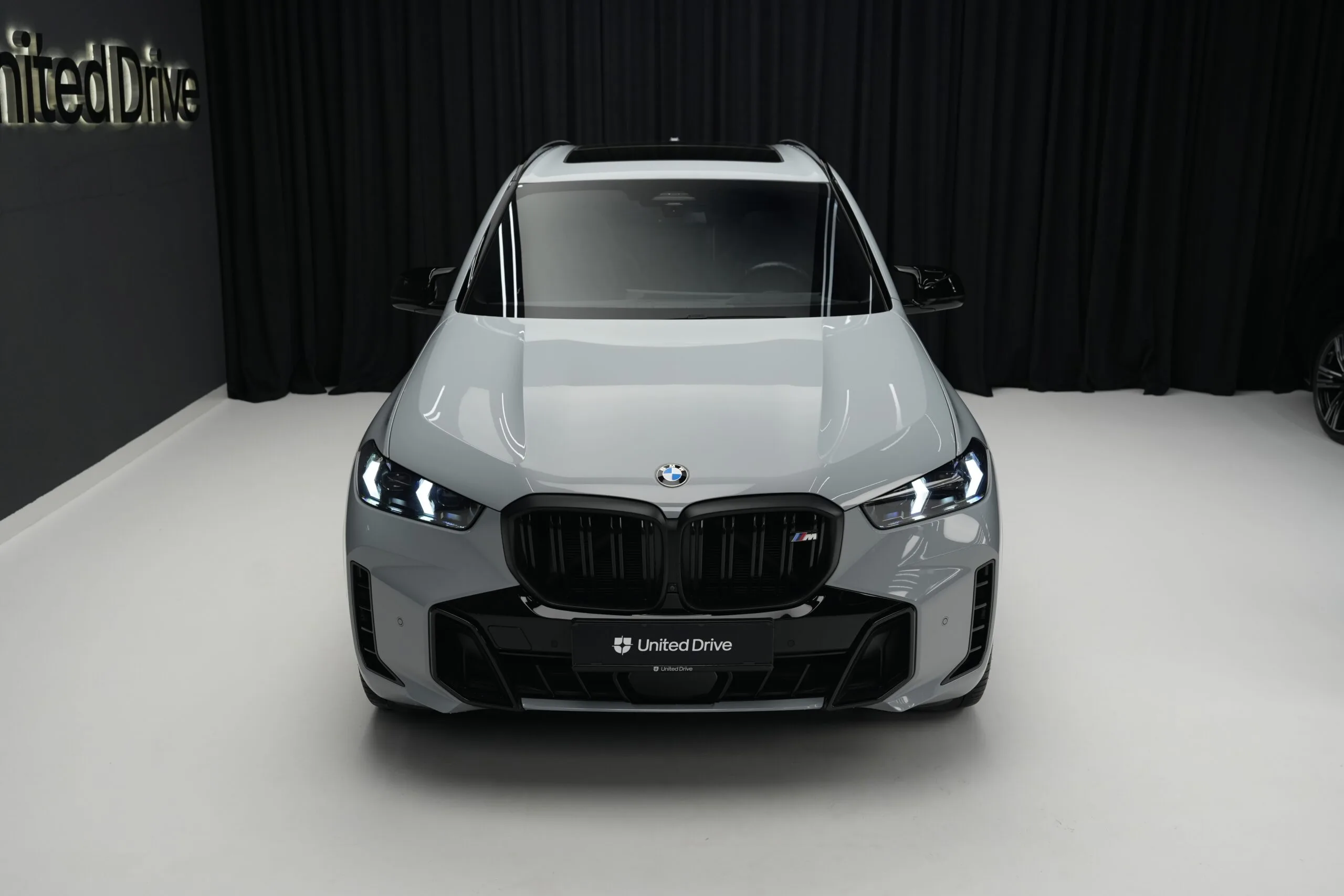 2023 BMW X5 M60i, 4/30