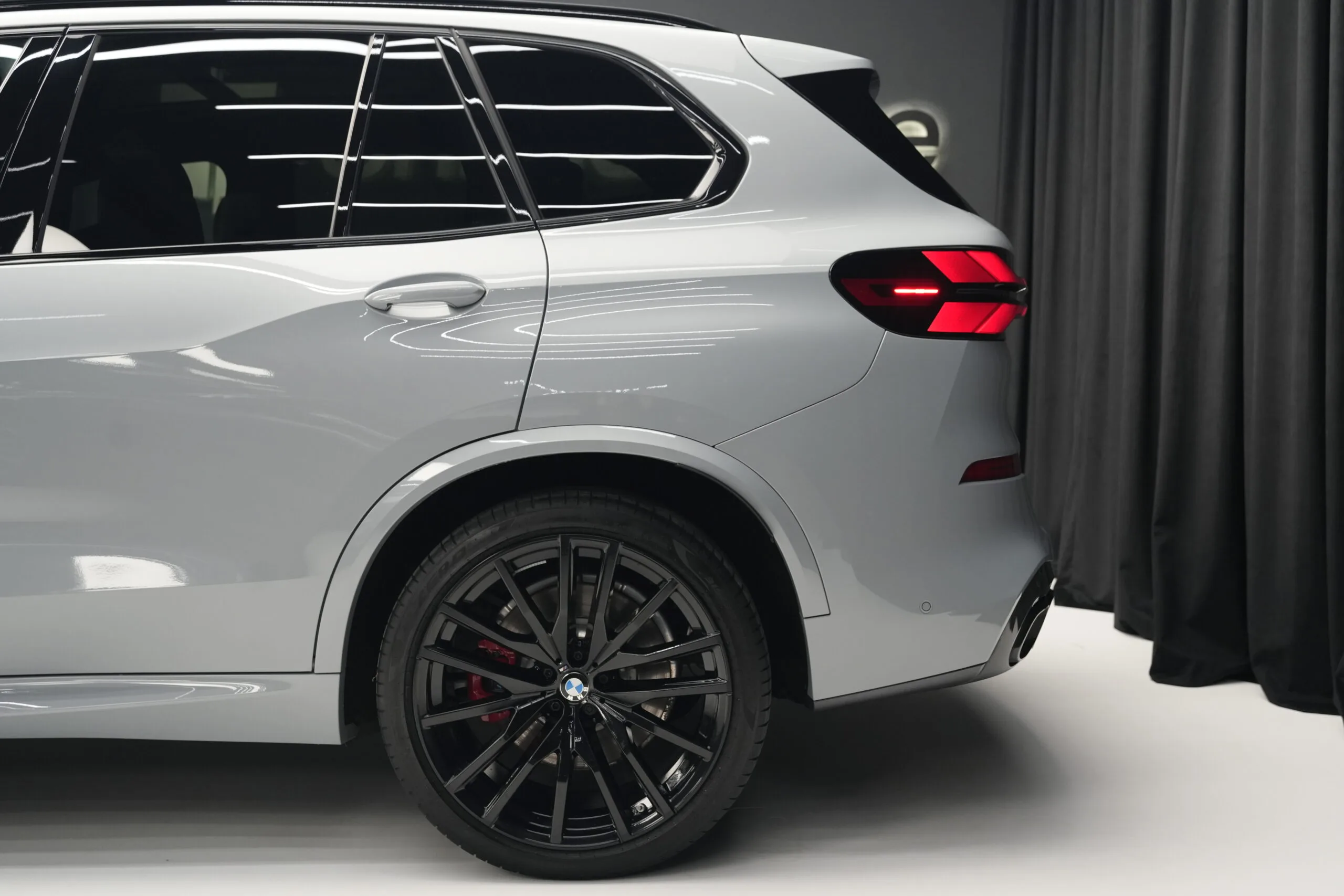 2023 BMW X5 M60i, 10/30
