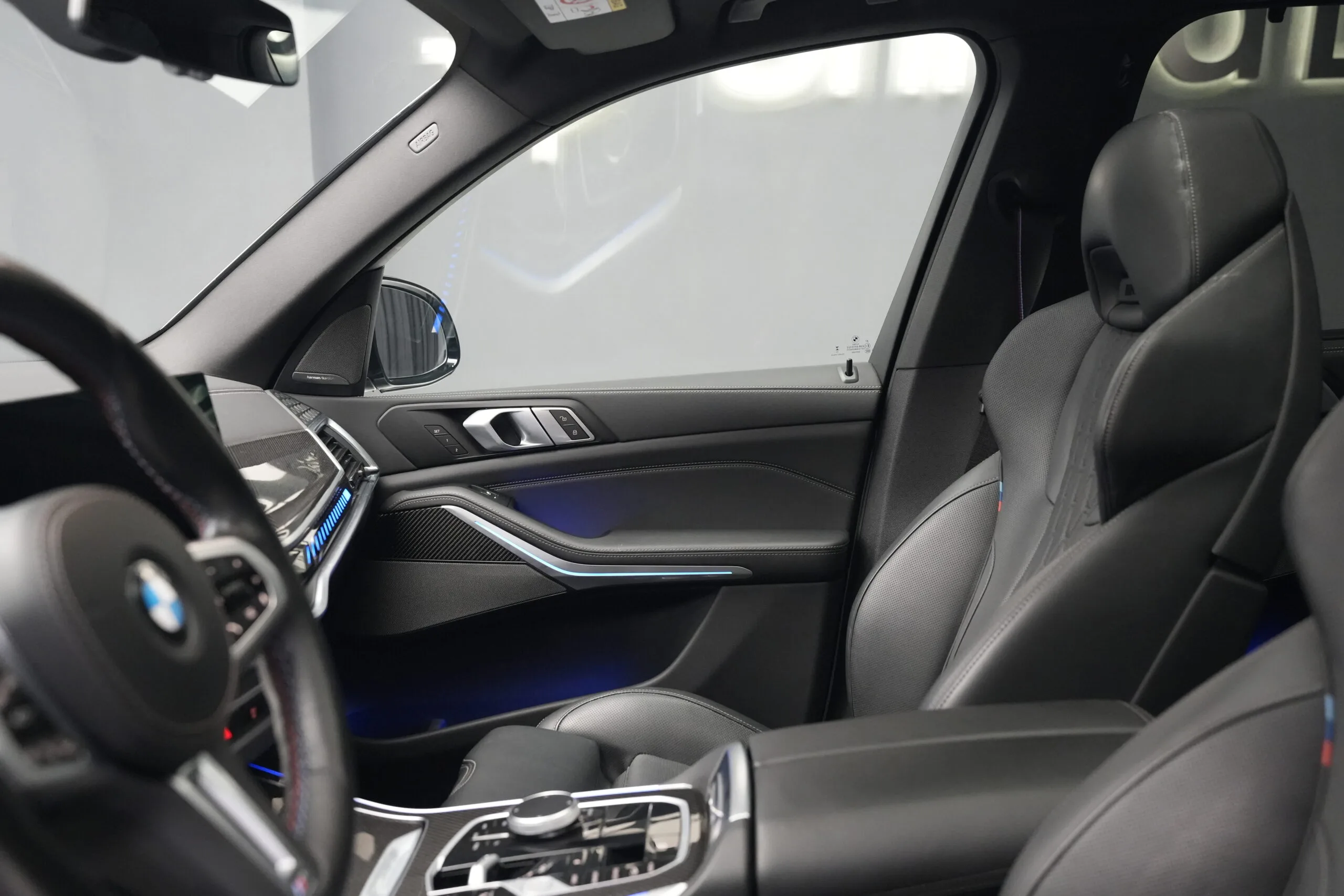 2023 BMW X5 M60i, 17/30