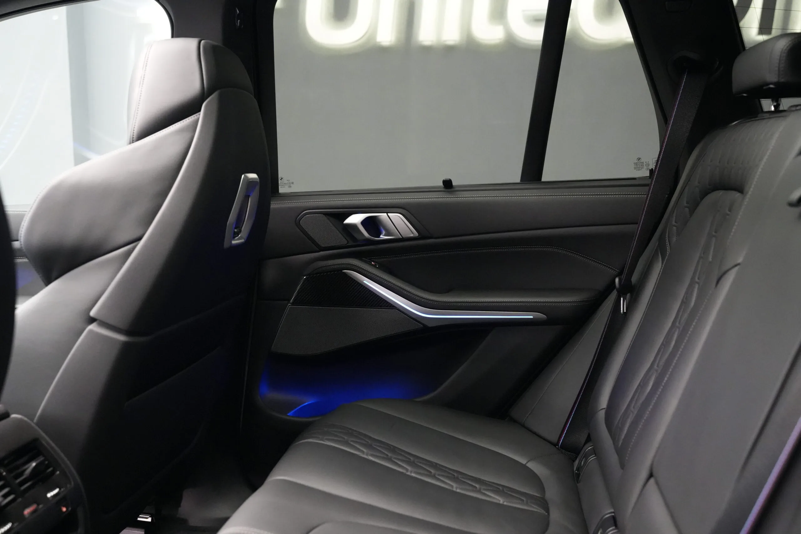 2023 BMW X5 M60i, 21/30