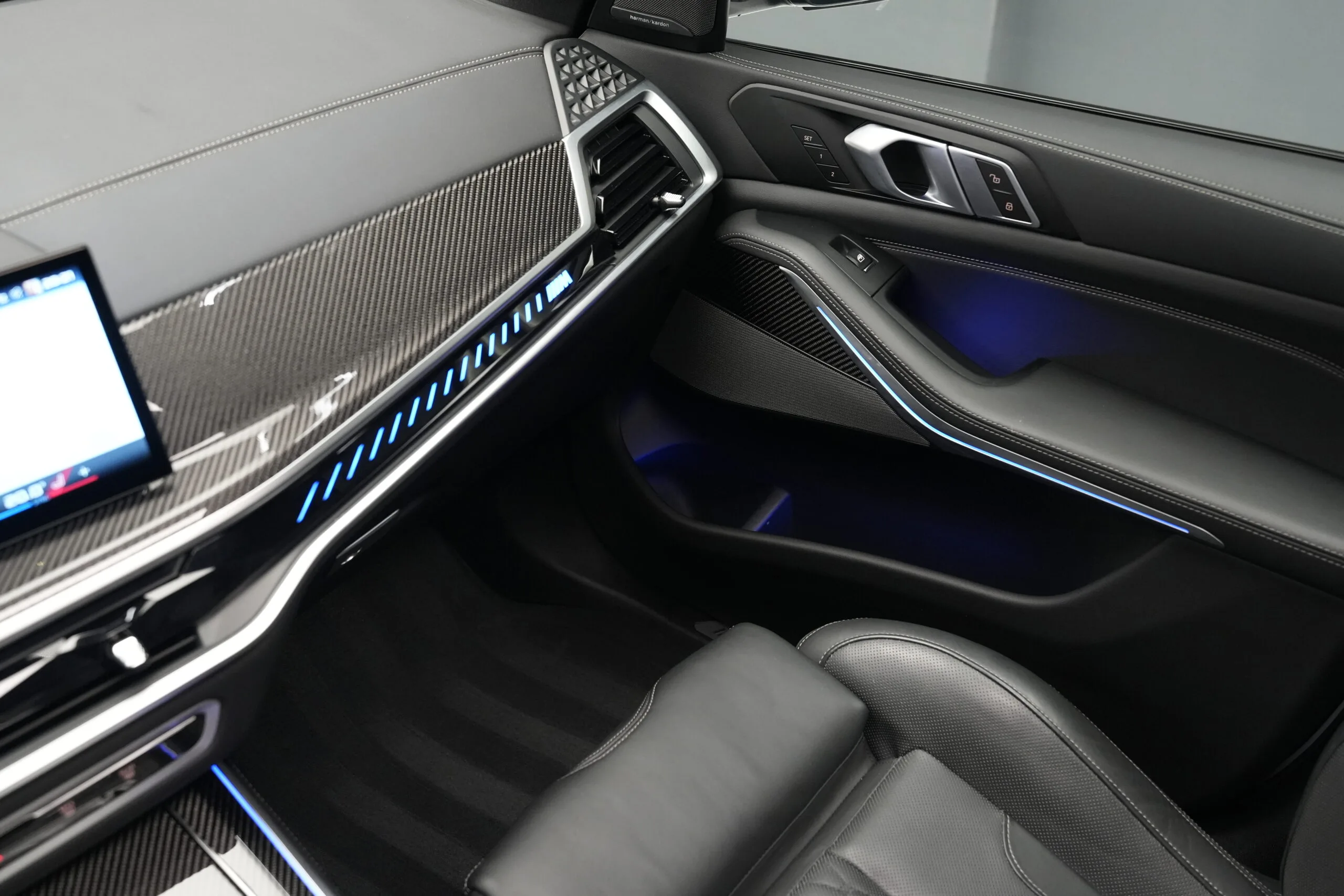 2023 BMW X5 M60i, 29/30