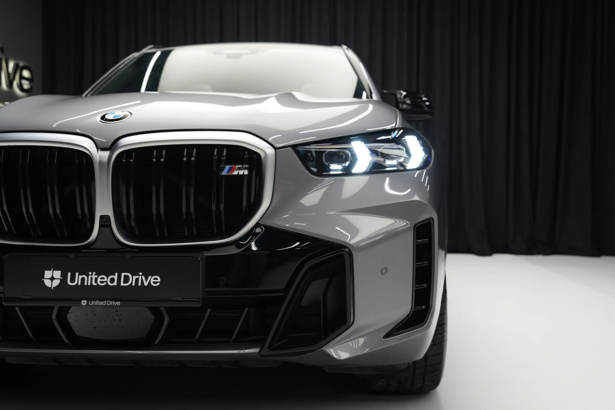 2023 BMW X5 M60i, 7/30