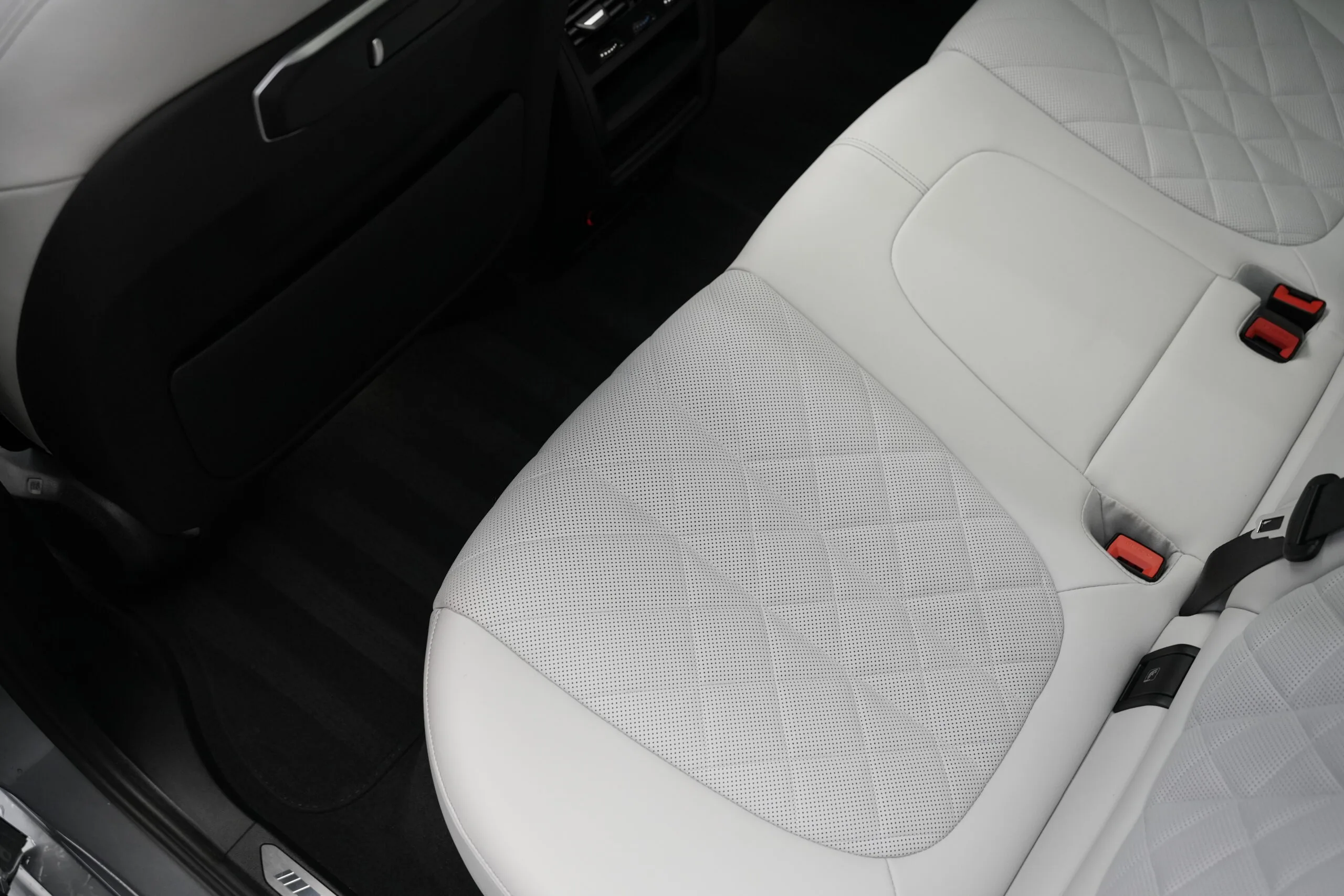 2023 BMW X5 M60i, 11/30