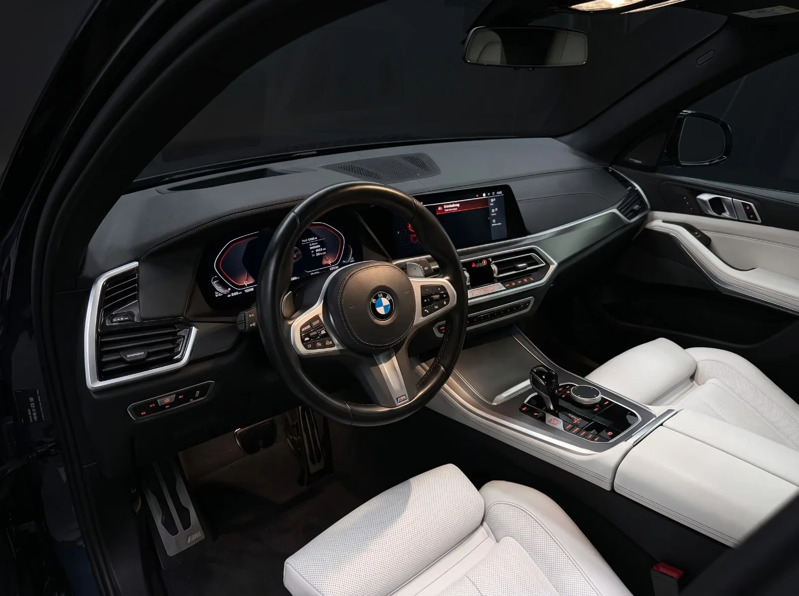 2023 BMW X5 xDrive30d M Sport, 10/13