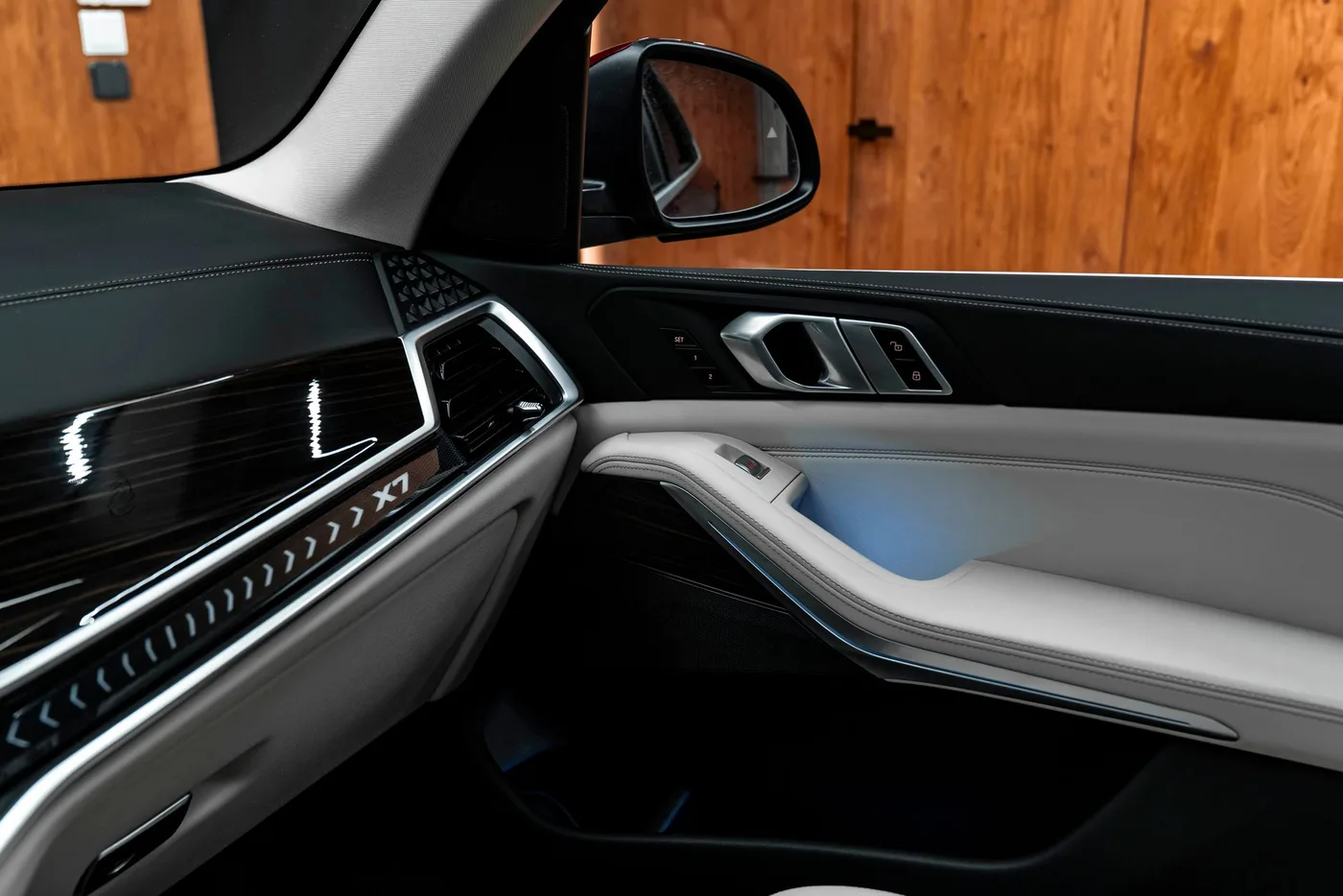2023 BMW X7 40i angeboten von einem Fachhändler in Bratislava, Slowakei, Foto 15 von 15