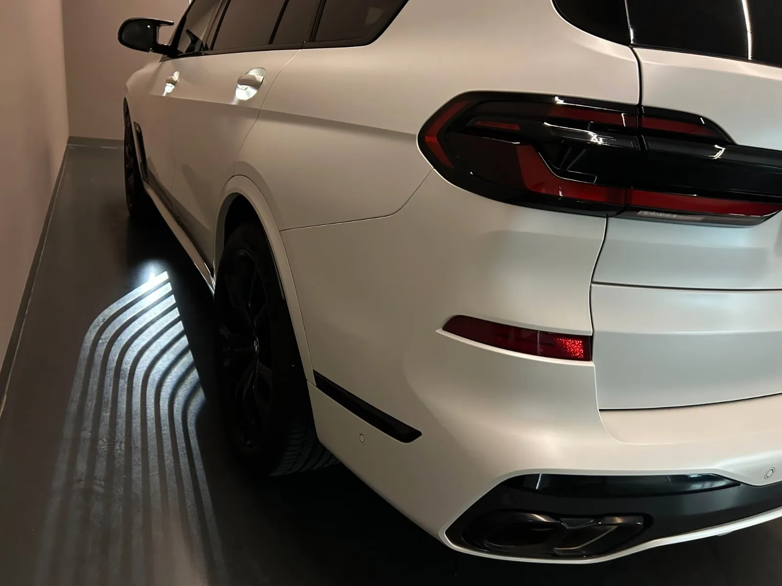 2023 BMW X7 M60i, 4/27