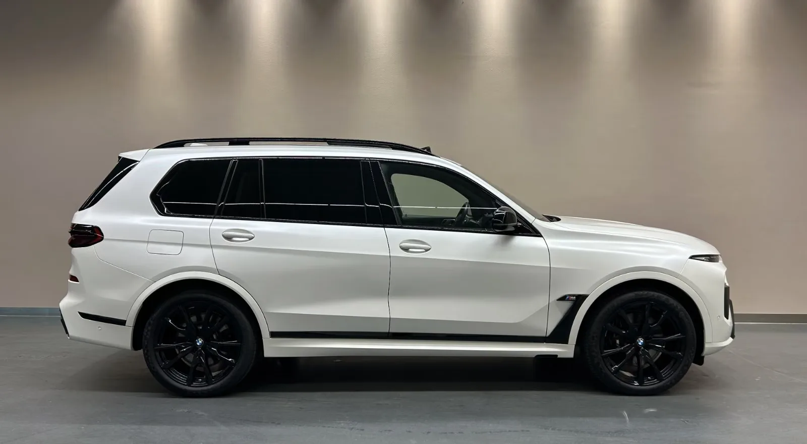 2023 BMW X7 M60i, 6/27