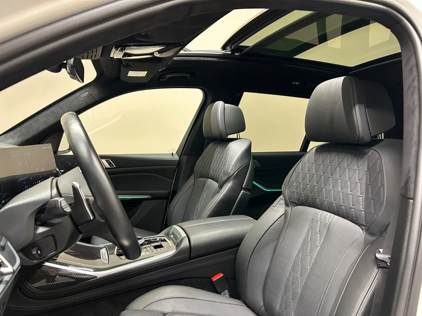 2023 BMW X7 M60i, 10/27