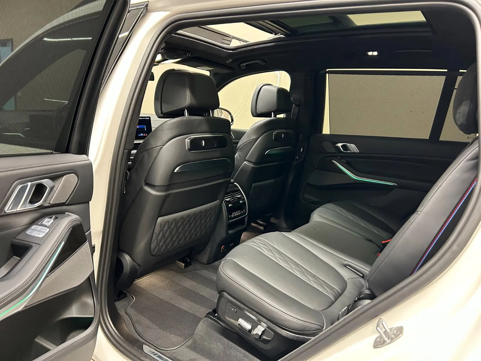 2023 BMW X7 M60i, 14/27