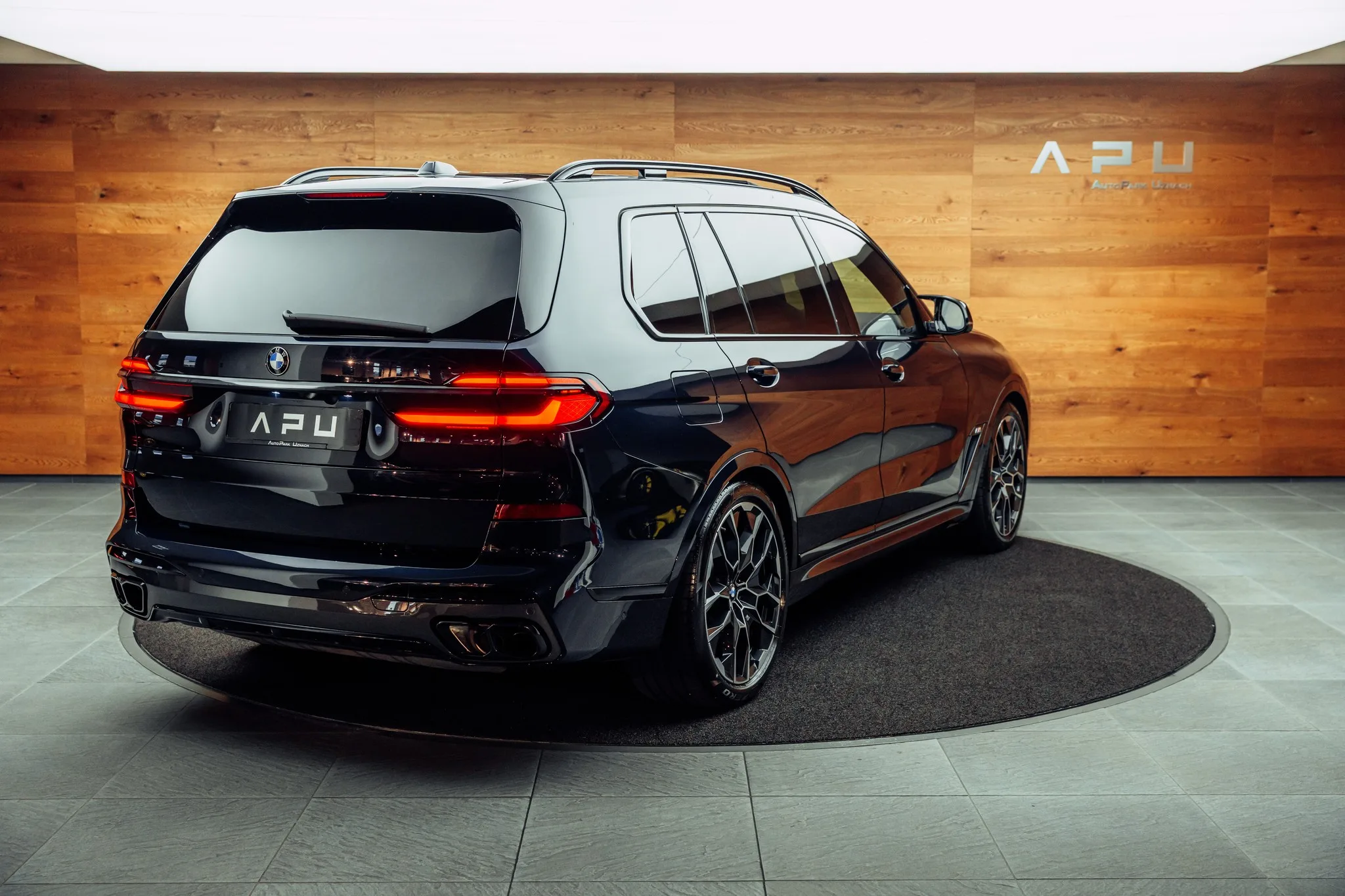 2023 BMW X7 M60i, 2/21