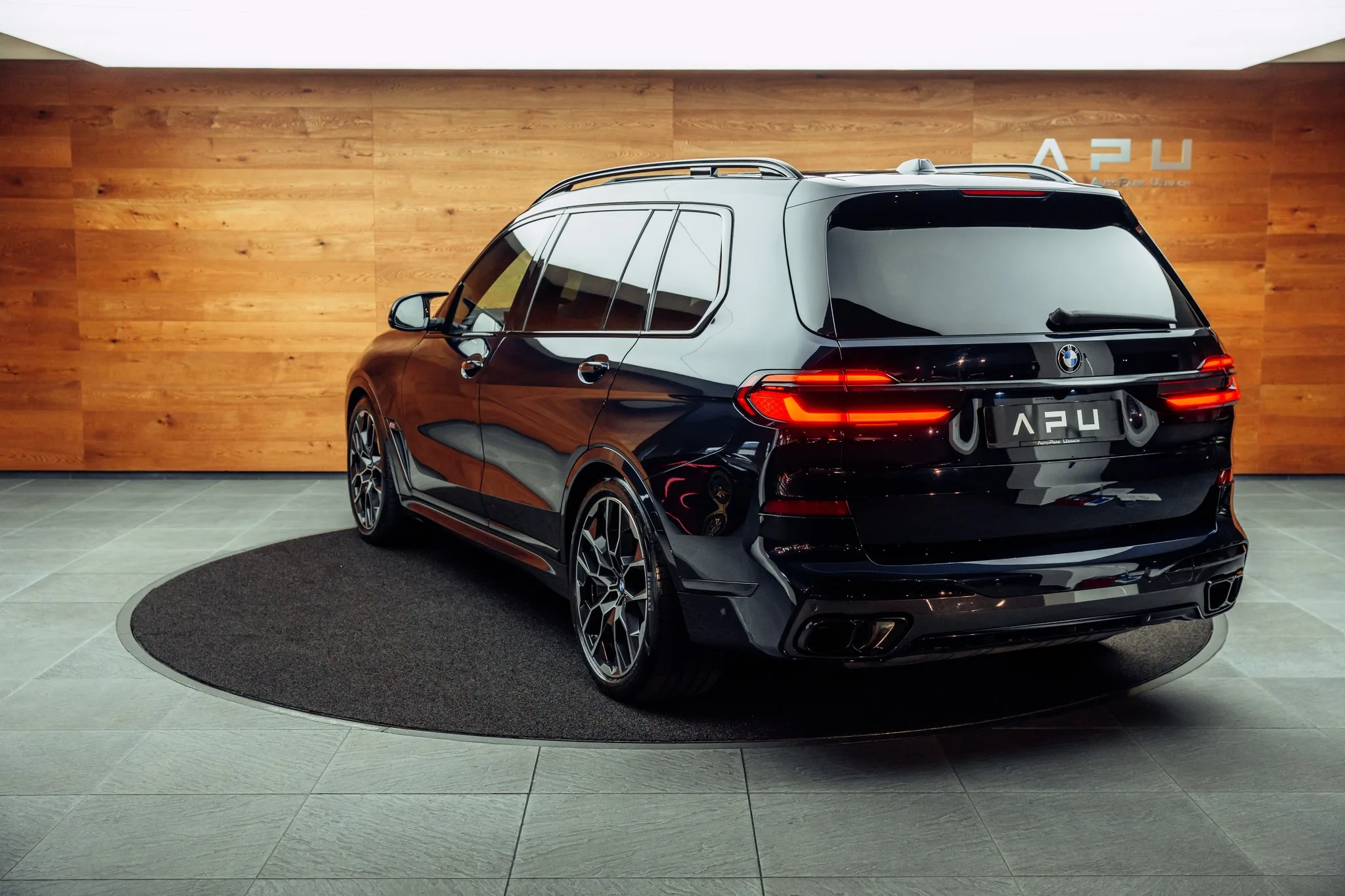 2023 BMW X7 M60i, 3/21
