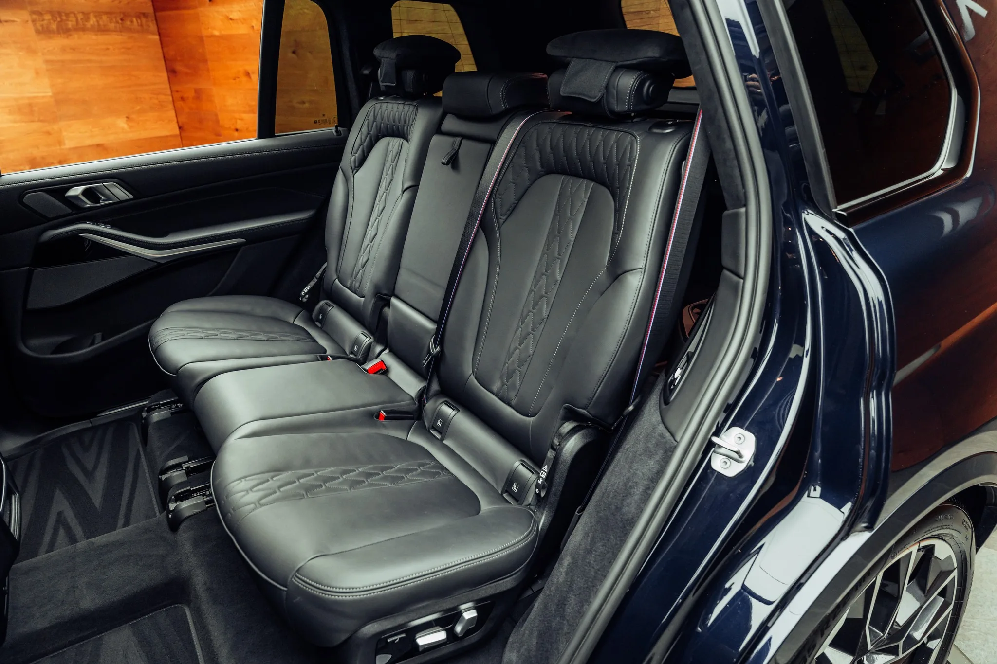 2023 BMW X7 M60i, 8/21