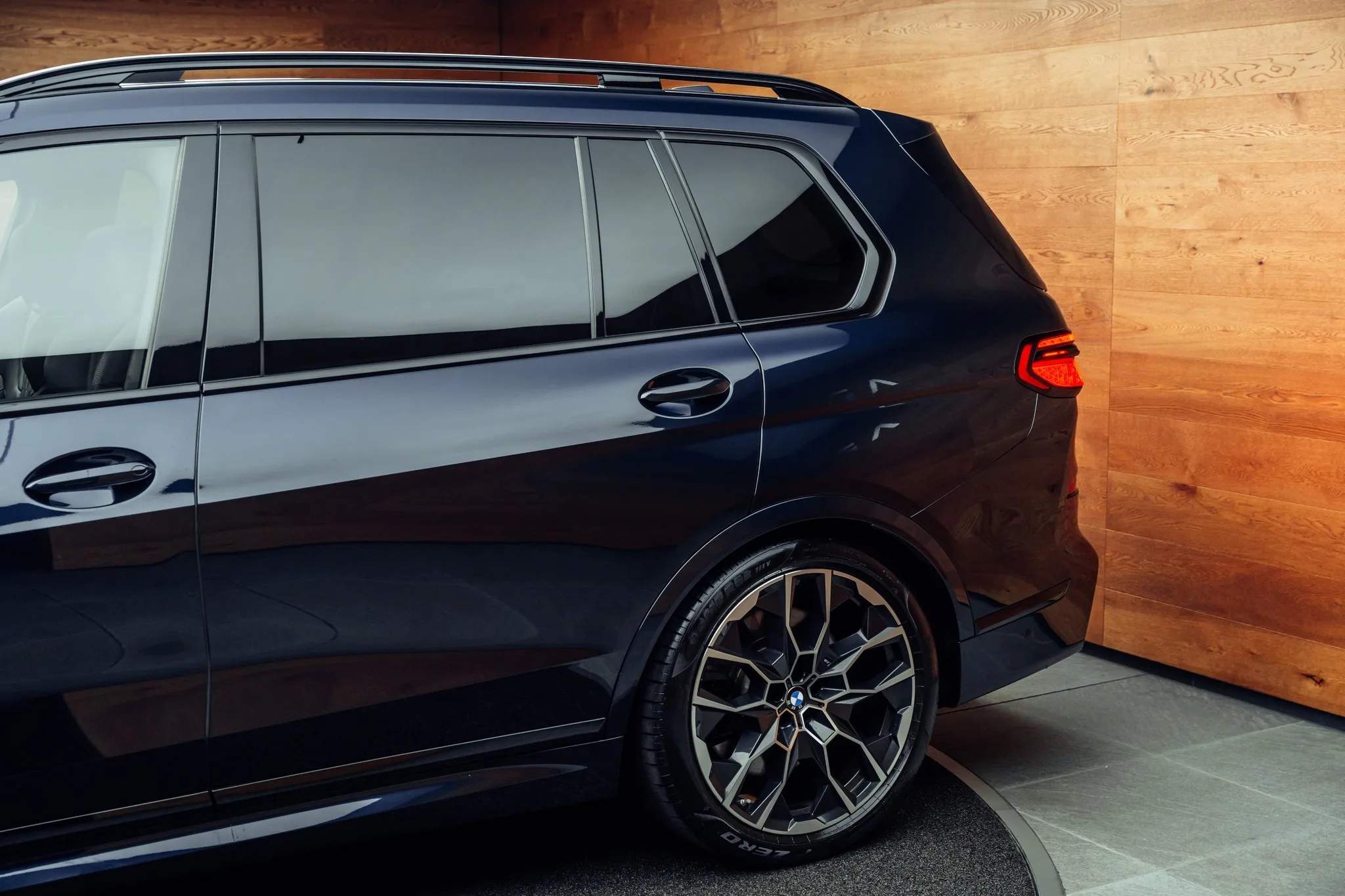 2023 BMW X7 M60i, 20/21