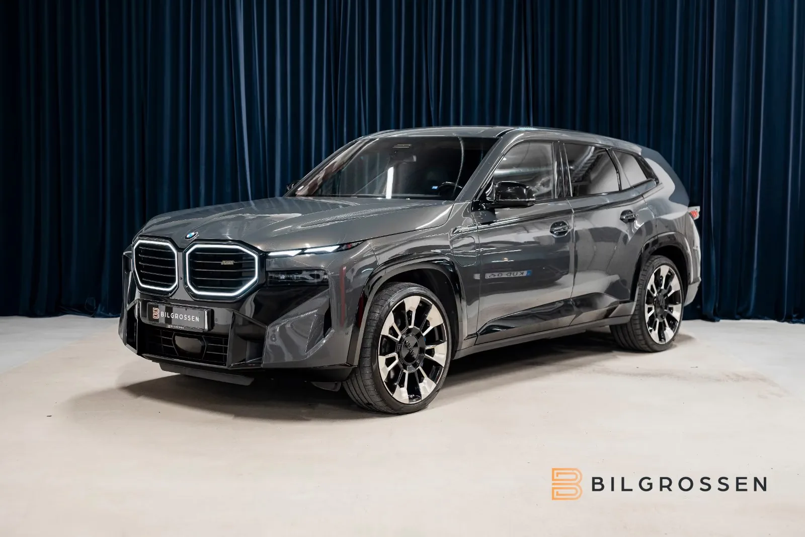 2023 BMW XM proposée par un concessionnaire spécialisé à Täby, Suède, photo principale