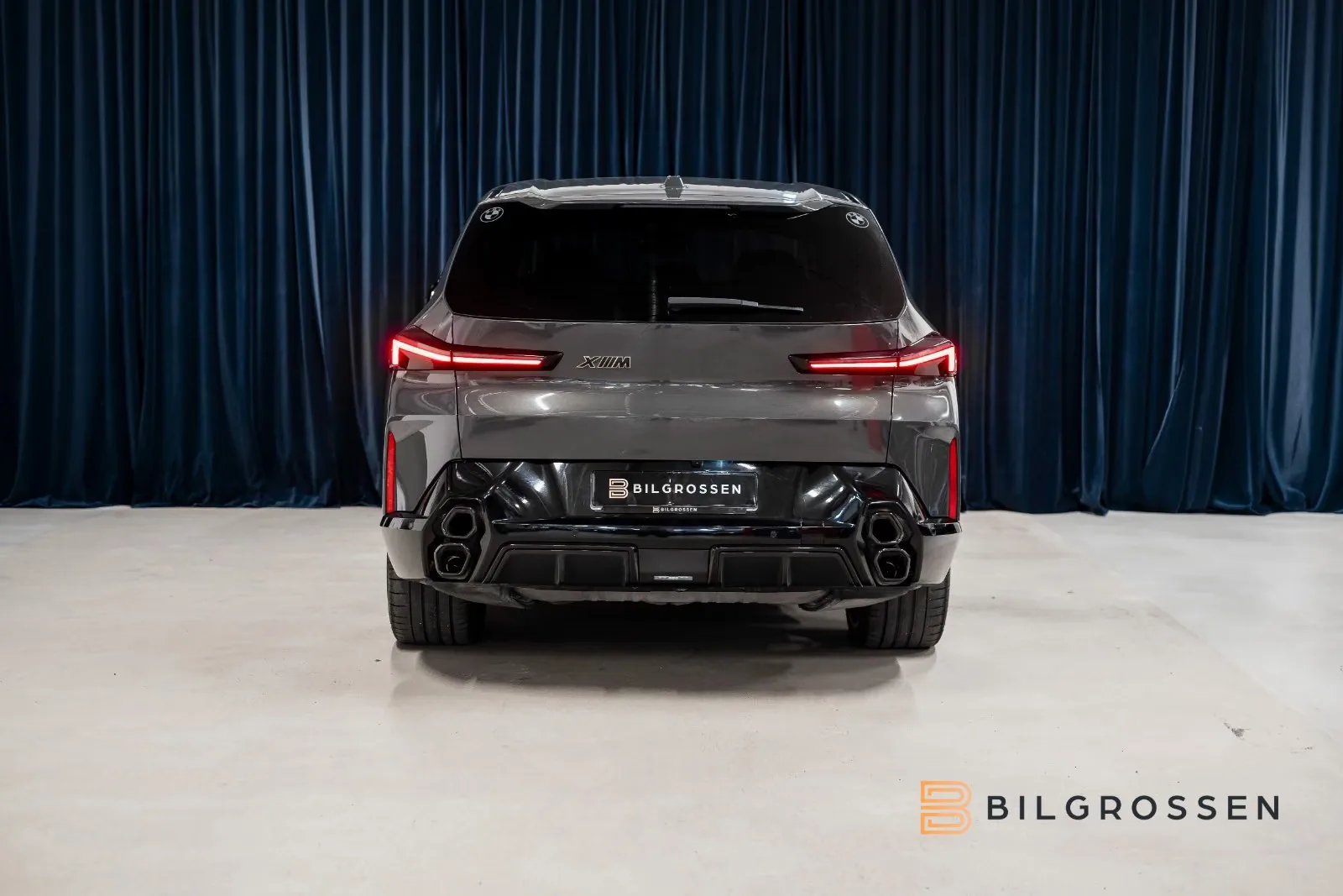 2023 BMW XM, 4/22