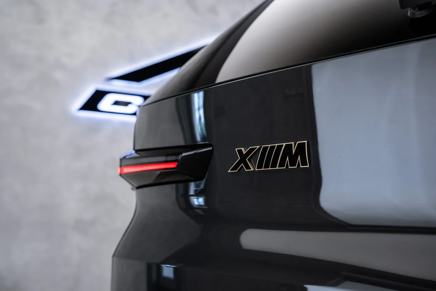2023 BMW XM Individual angeboten von einem Fachhändler in Ostrava, Tschechien, Foto 13 von 15