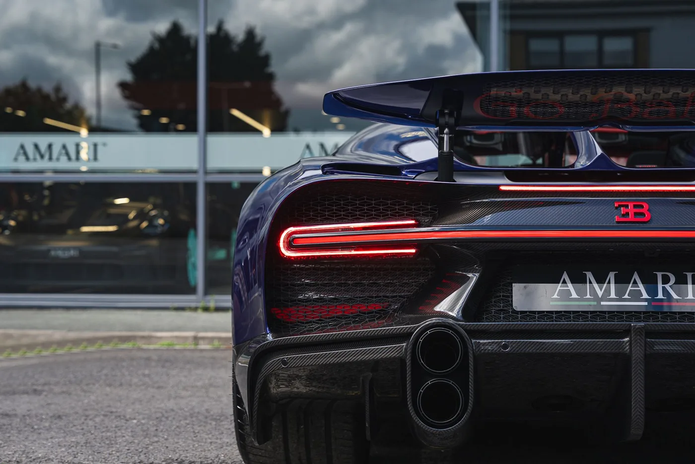 2023 Bugatti Chiron Super Sport offered by a supercar dealer in Preston, United Kingdom, photo 9 of 25