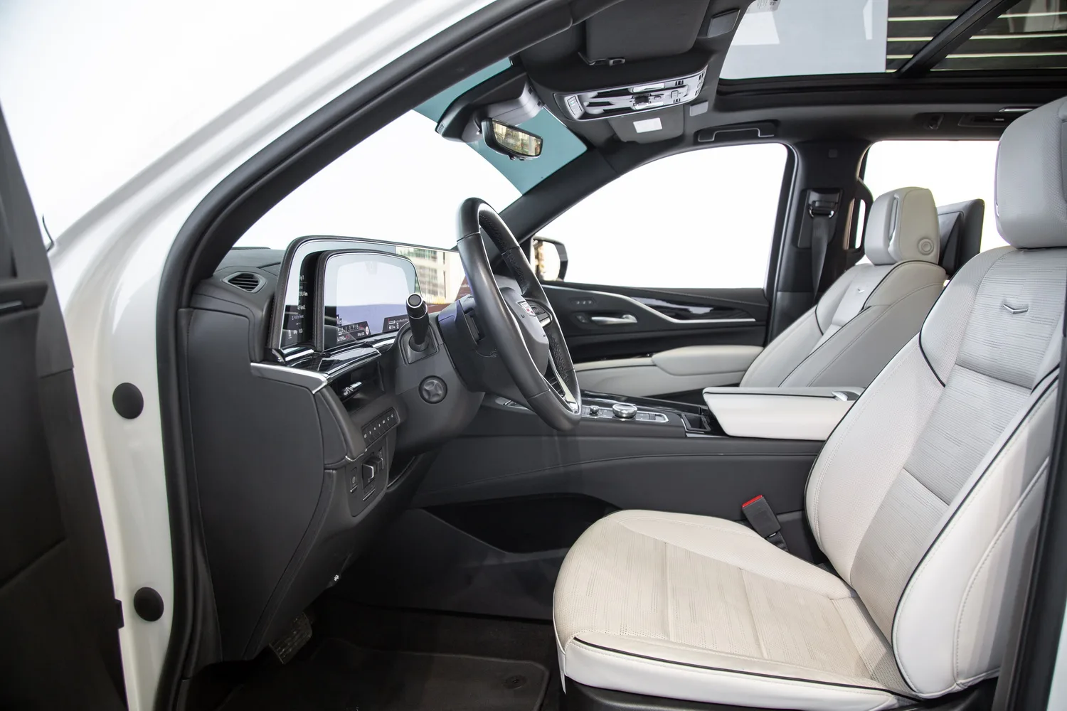 2023 Cadillac Escalade Platinum Sport, 8/18