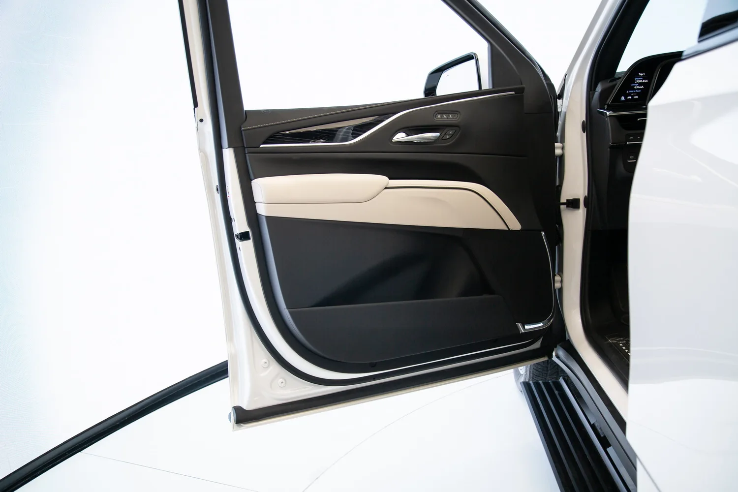 2023 Cadillac Escalade Platinum Sport, 9/18