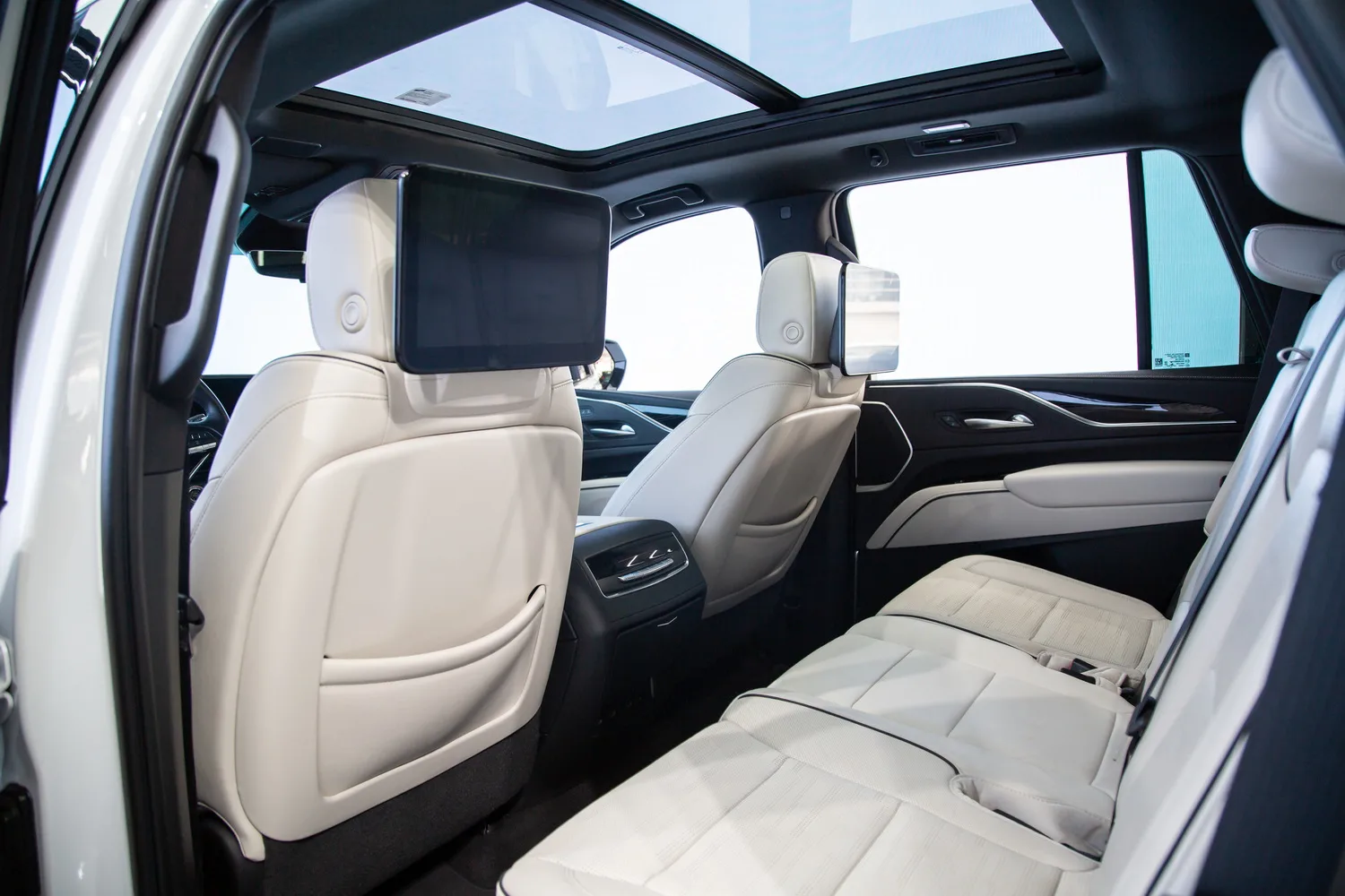 2023 Cadillac Escalade Platinum Sport, 10/18