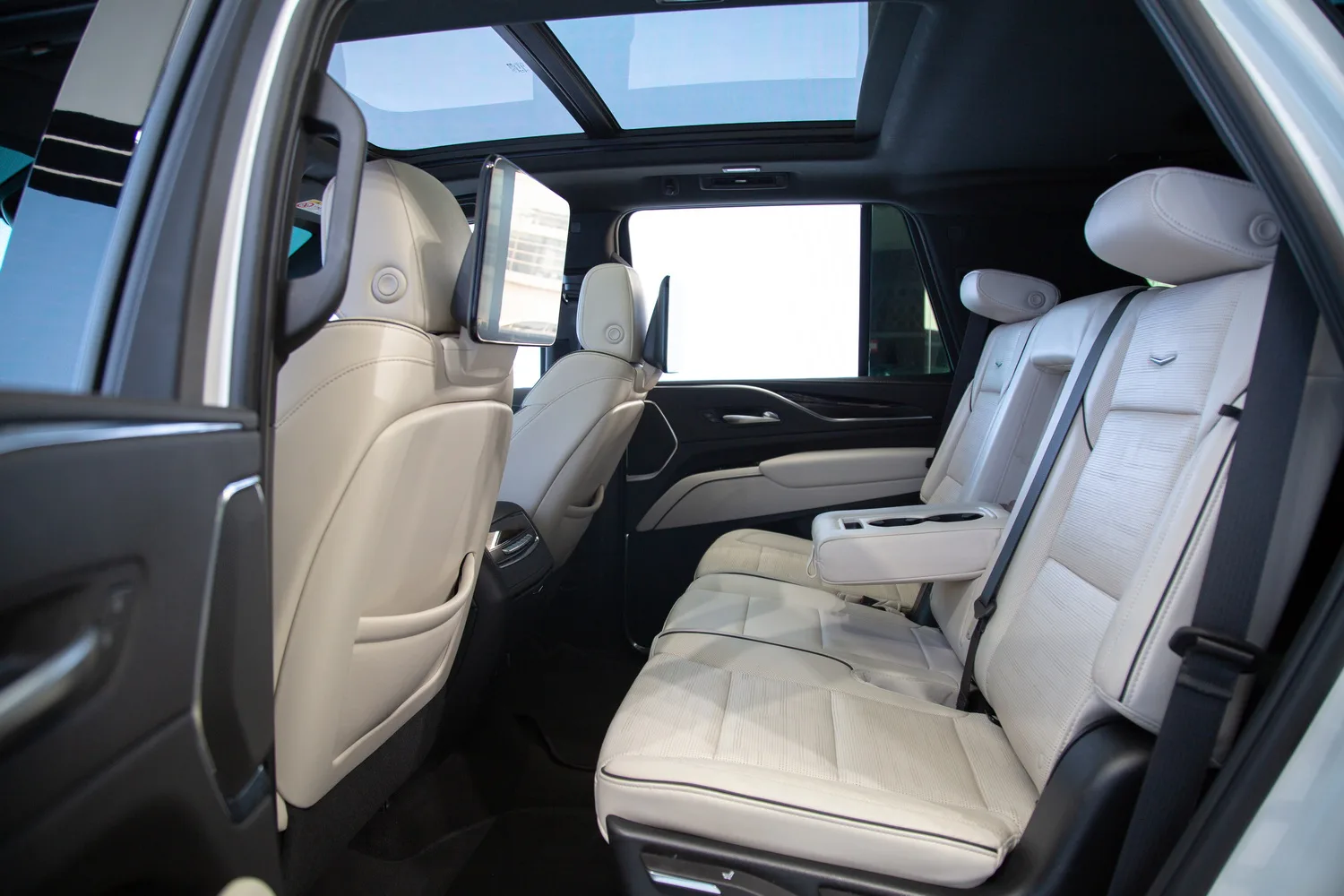2023 Cadillac Escalade Platinum Sport, 11/18