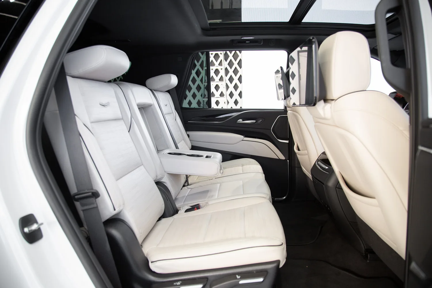 2023 Cadillac Escalade Platinum Sport, 14/18