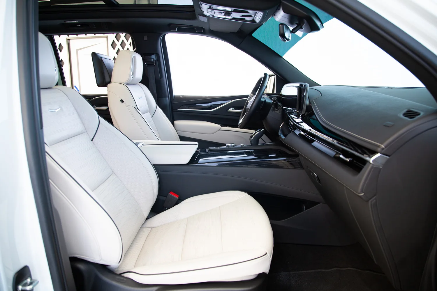 2023 Cadillac Escalade Platinum Sport, 16/18