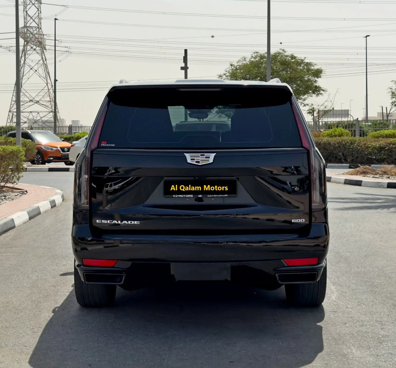 2023 Cadillac Escalade Sport Platinum offered by a specialist dealer in Dubai, United Arab Emirates, photo 6 of 14