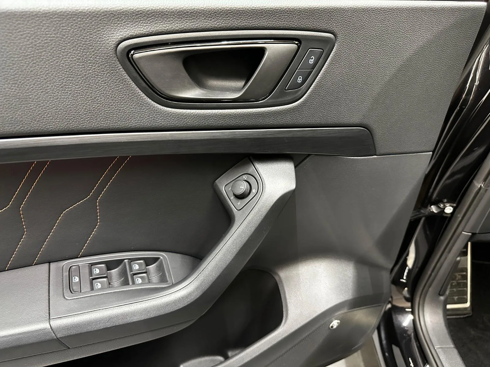 2023 Cupra Ateca VZ Tribe Edition, 12/27