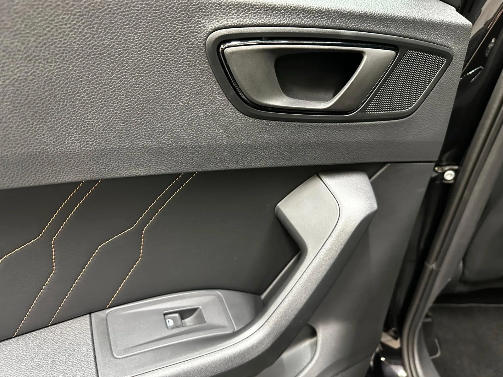 2023 Cupra Ateca VZ Tribe Edition, 16/27