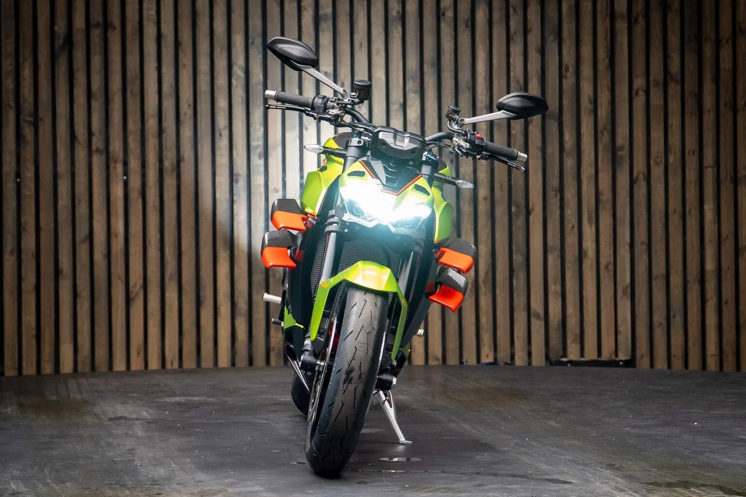 2023 Ducati Streetfighter V4 Lamborghini, 3/15