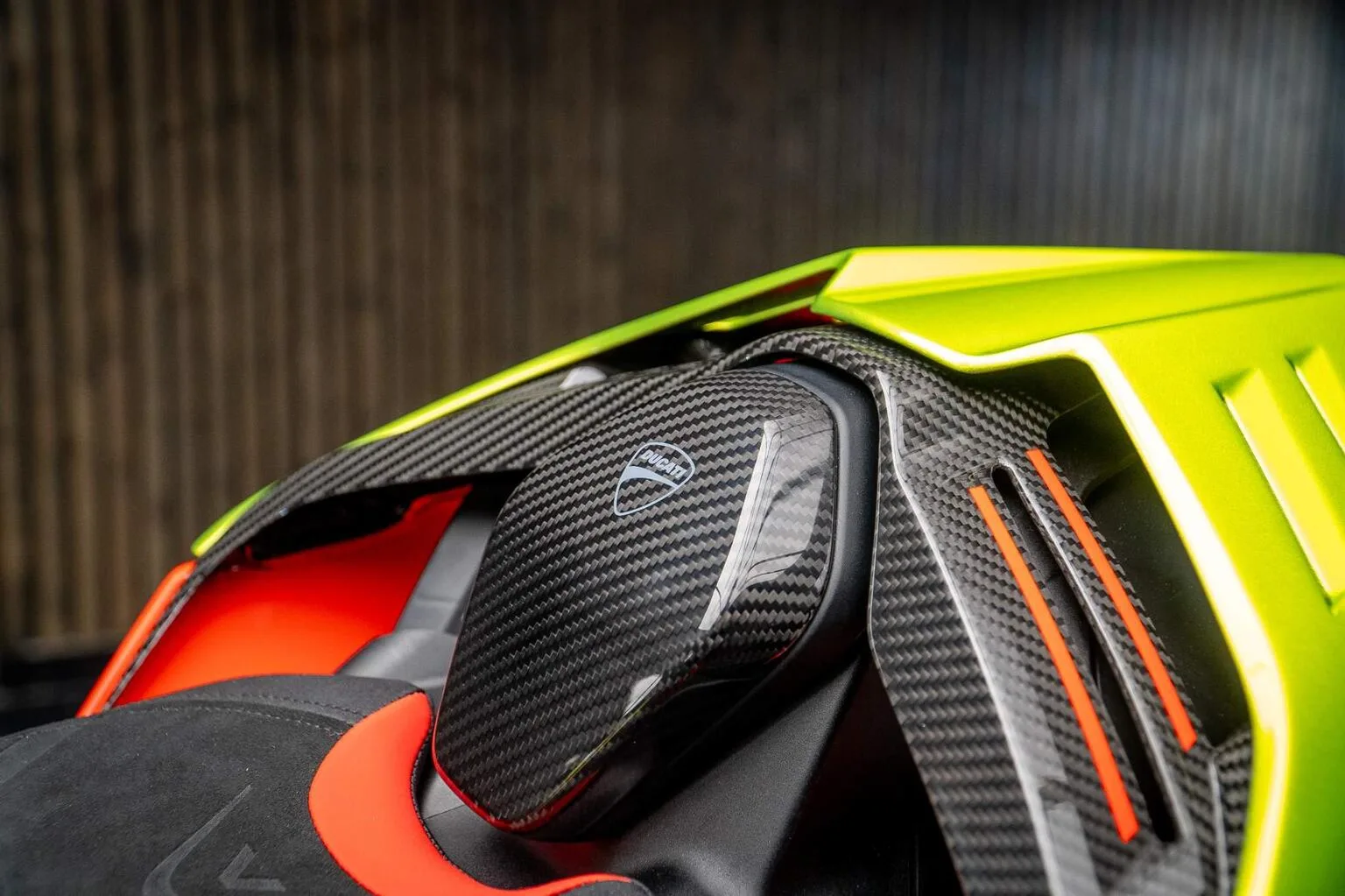 2023 Ducati Streetfighter V4 Lamborghini, 7/15