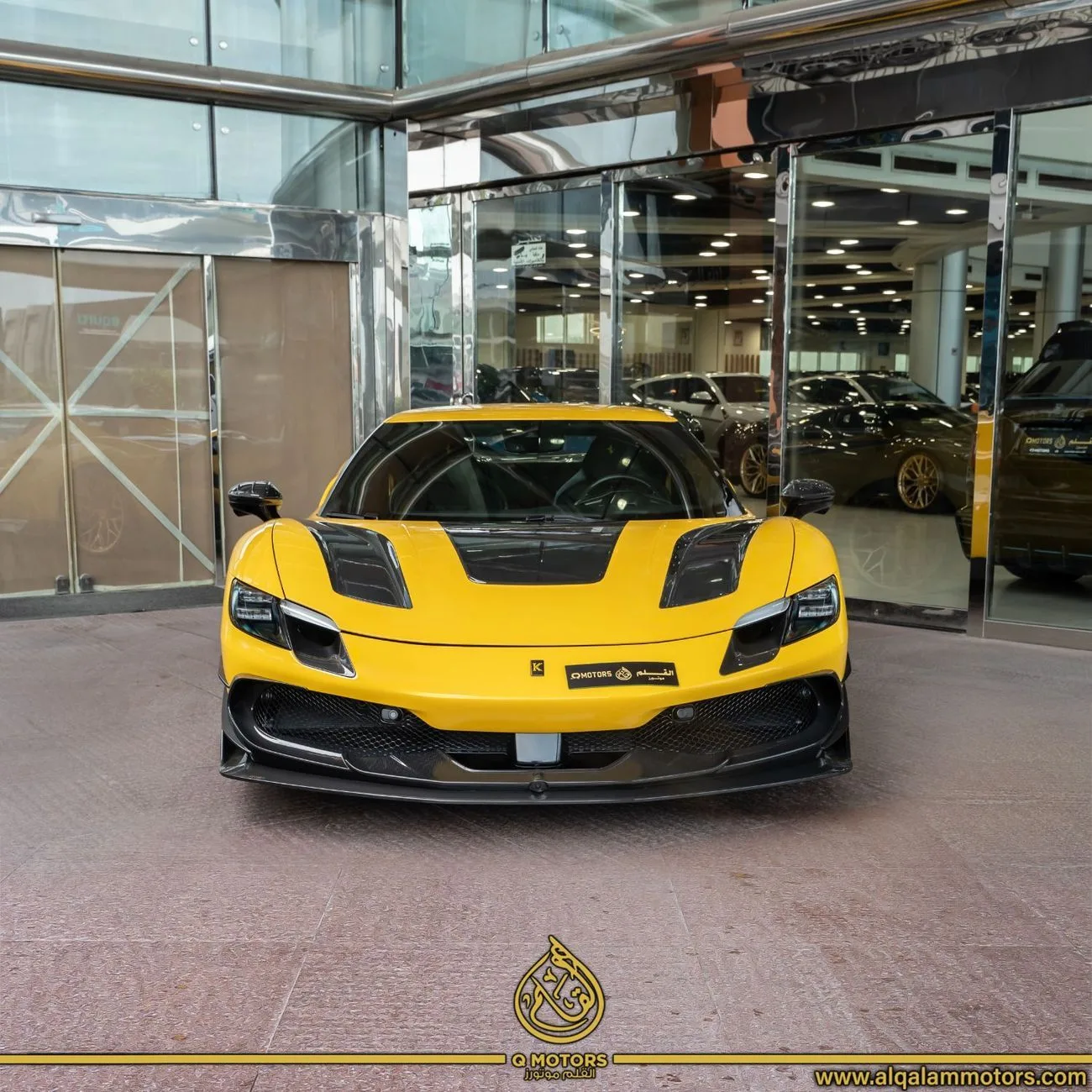 2023 Ferrari 296 GTB angeboten von einem Fachhändler in Dubai, Vereinigte Arabische Emirate, Foto 7 von 18