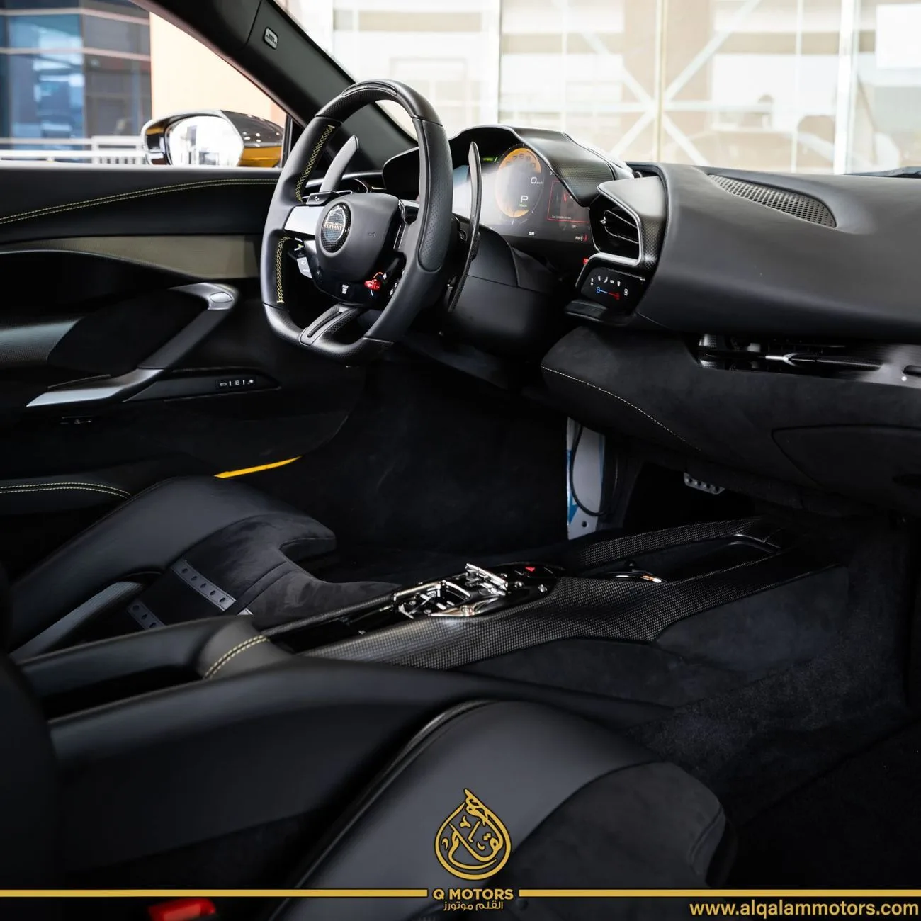 2023 Ferrari 296 GTB angeboten von einem Fachhändler in Dubai, Vereinigte Arabische Emirate, Foto 8 von 18