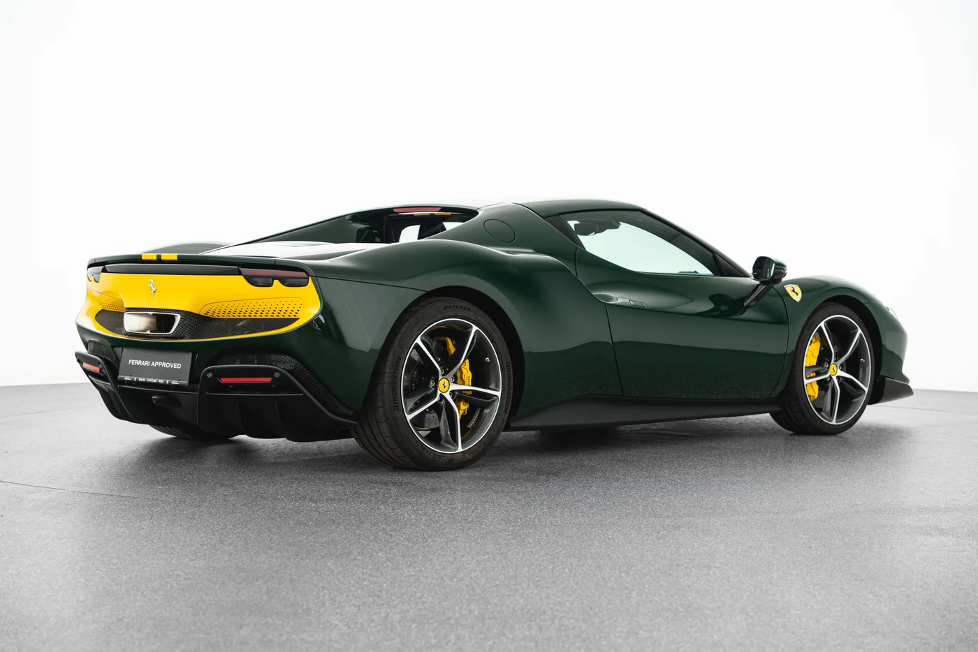 2023 Ferrari 296 GTB Assetto Fiorano offered by a specialist dealer in Singen, Germany, photo 5 of 15