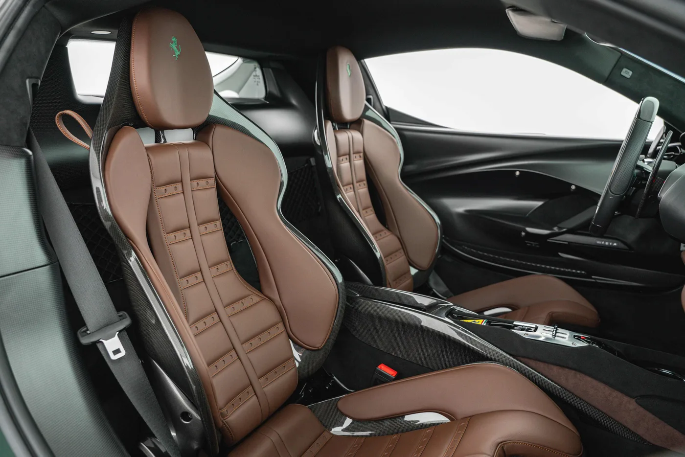2023 Ferrari 296 GTB Assetto Fiorano offered by a specialist dealer in Singen, Germany, photo 13 of 15