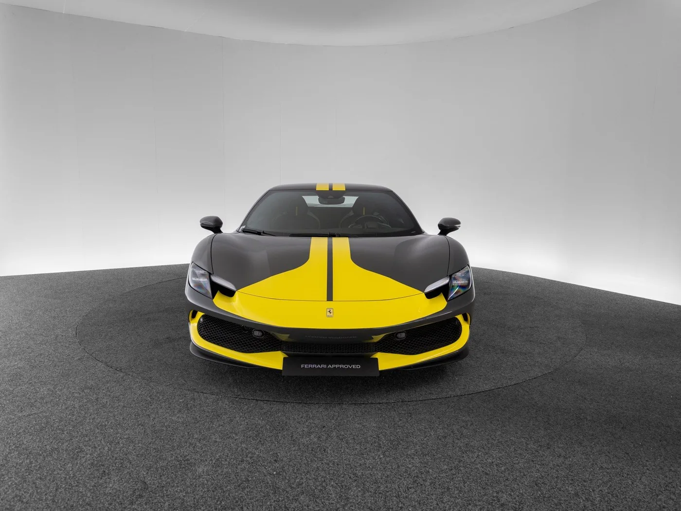 2023 Ferrari 296 GTB offered by a specialist dealer in Singen, Germany, photo 2 of 15