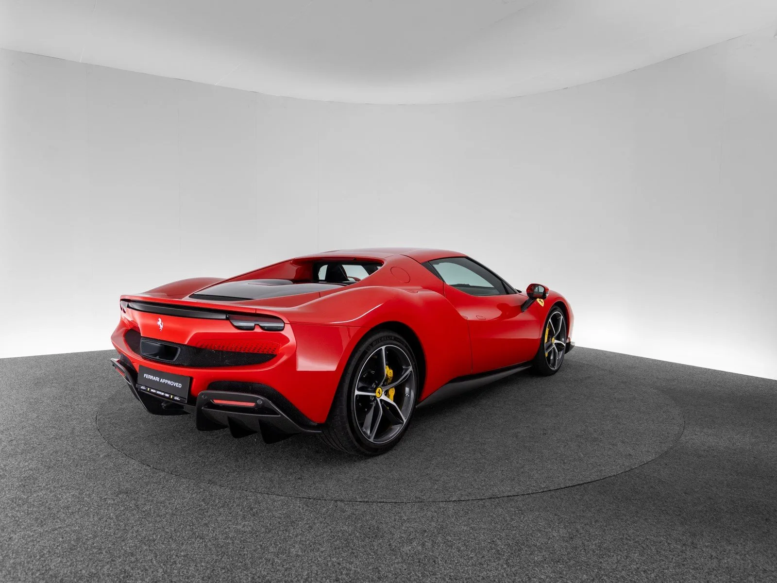 2023 Ferrari 296 GTB, 7/30